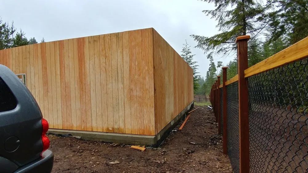 Slide of LG Custom Construction