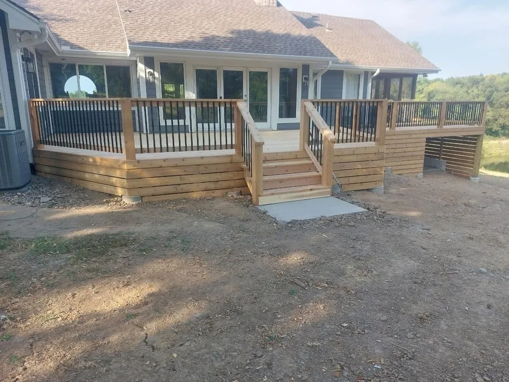 Slide of L&G General Contractors