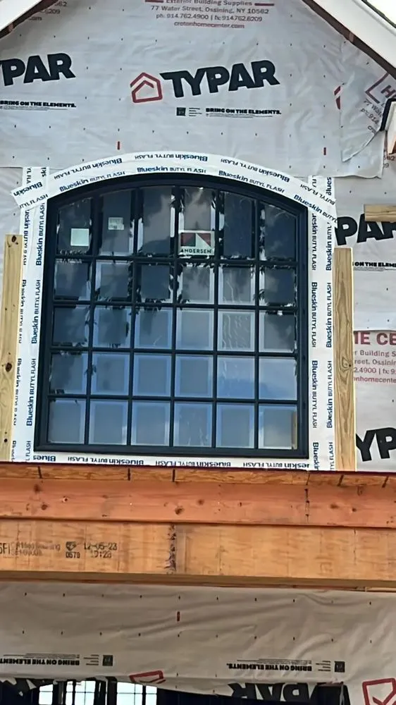 Slide of L&G General Contractors