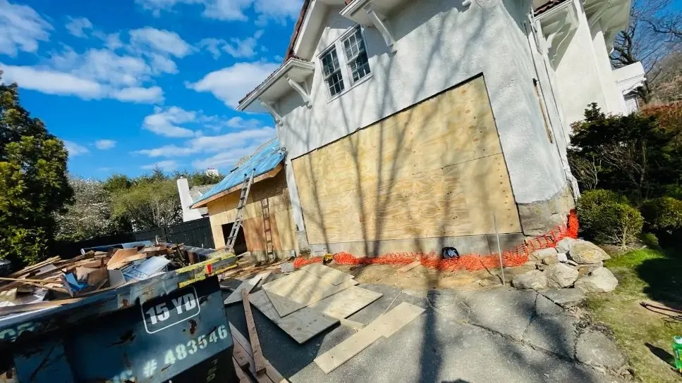 Slide of L&G General Contractors