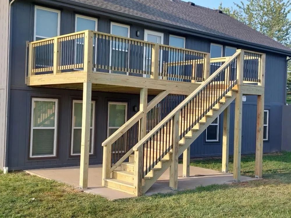 Slide of L&G General Contractors