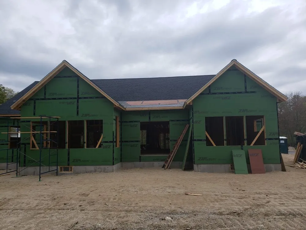 Slide of LG Roofing & Siding Services