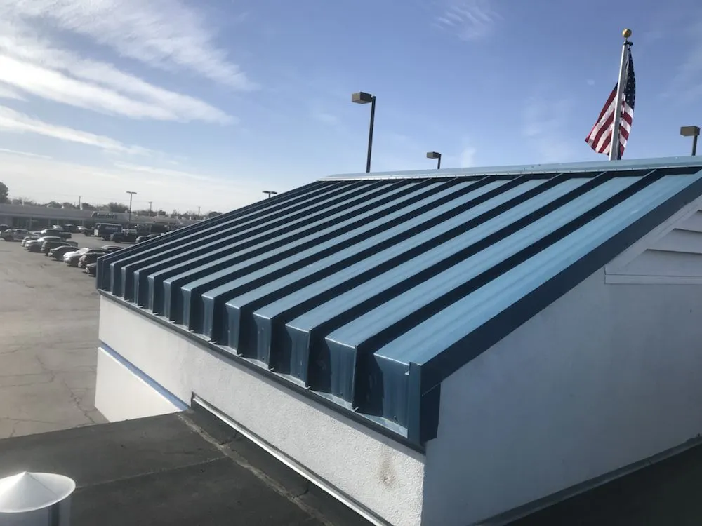 Slide of LG Roofing and Contracting