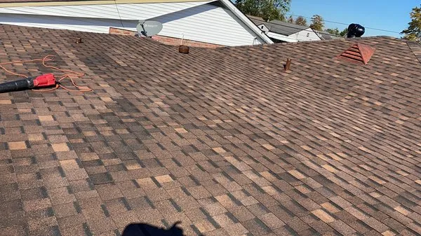 LG Rufing Construction Logo