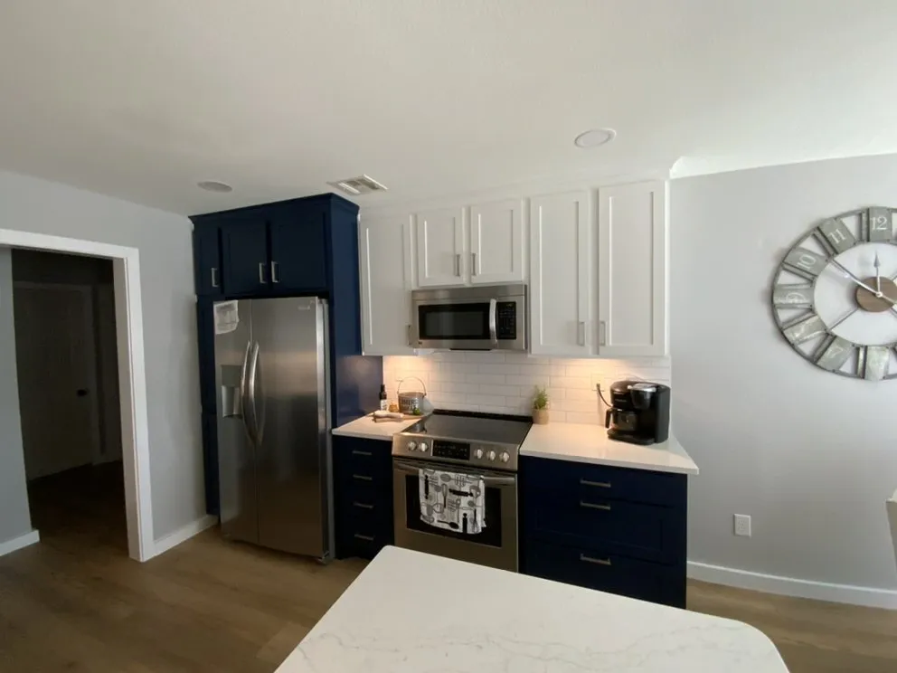 Slide of L&H General Construction