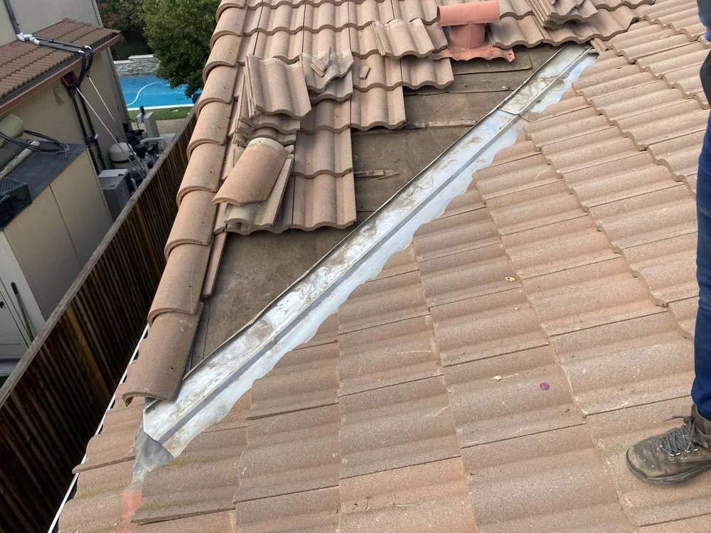 Slide of Lico's Roofing Company Inc