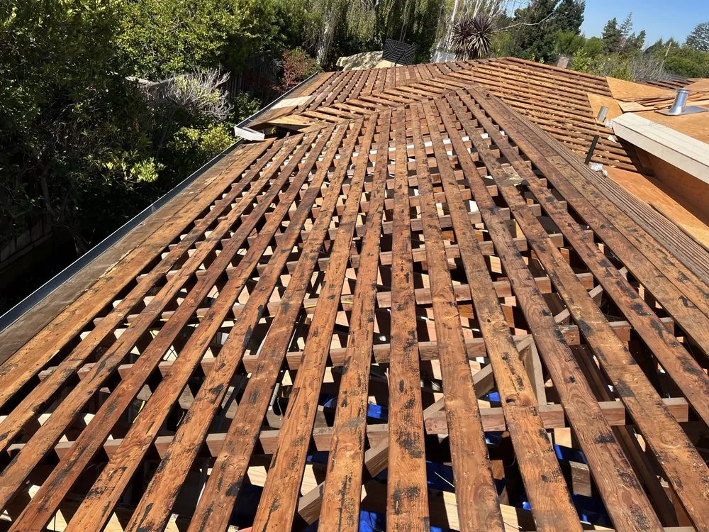 Slide of Lico's Roofing Company Inc