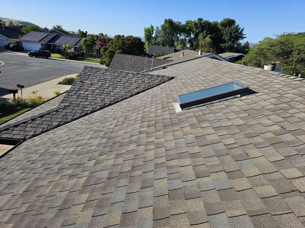 Slide of Lico's Roofing Company Inc