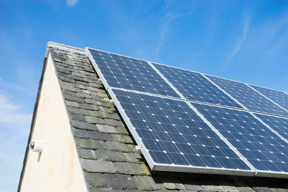 Slide of Lifetime Roof & Solar