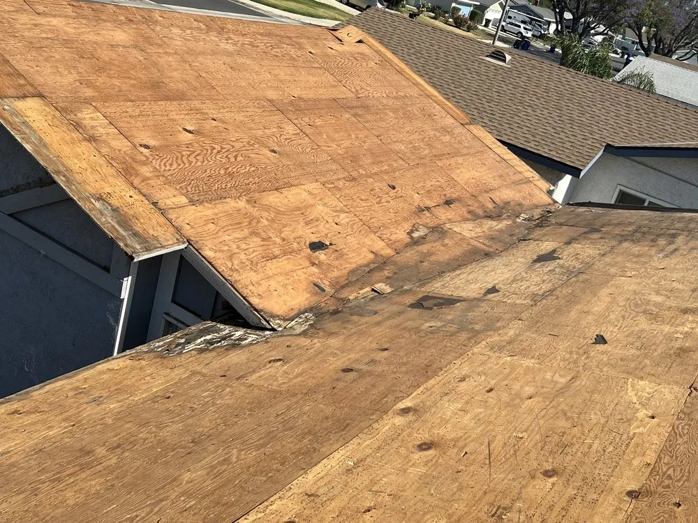Slide of Lifetime Roofing & Renovation