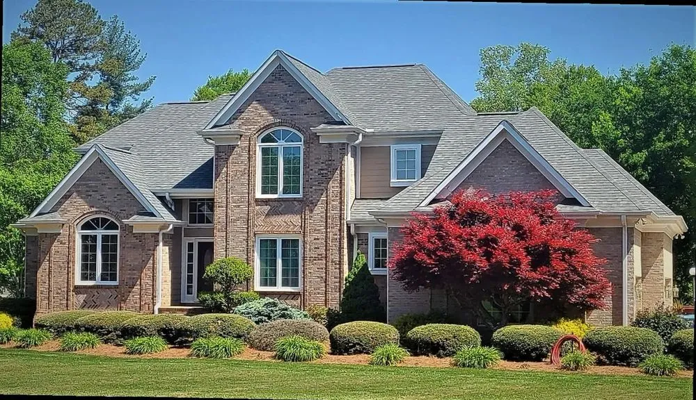 Slide of Lighthouse Roofing