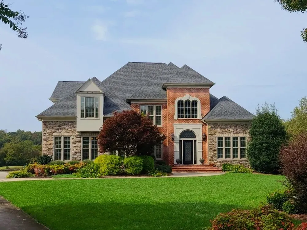 Slide of Lighthouse Roofing