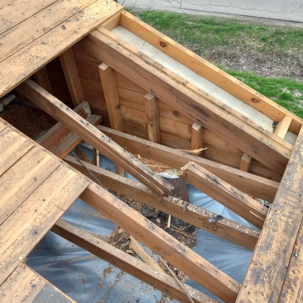 Slide of Lighthouse Roofing