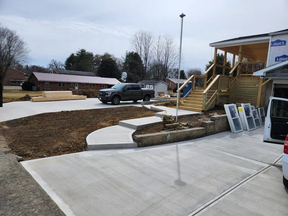 Slide of Lilly Home Improvement