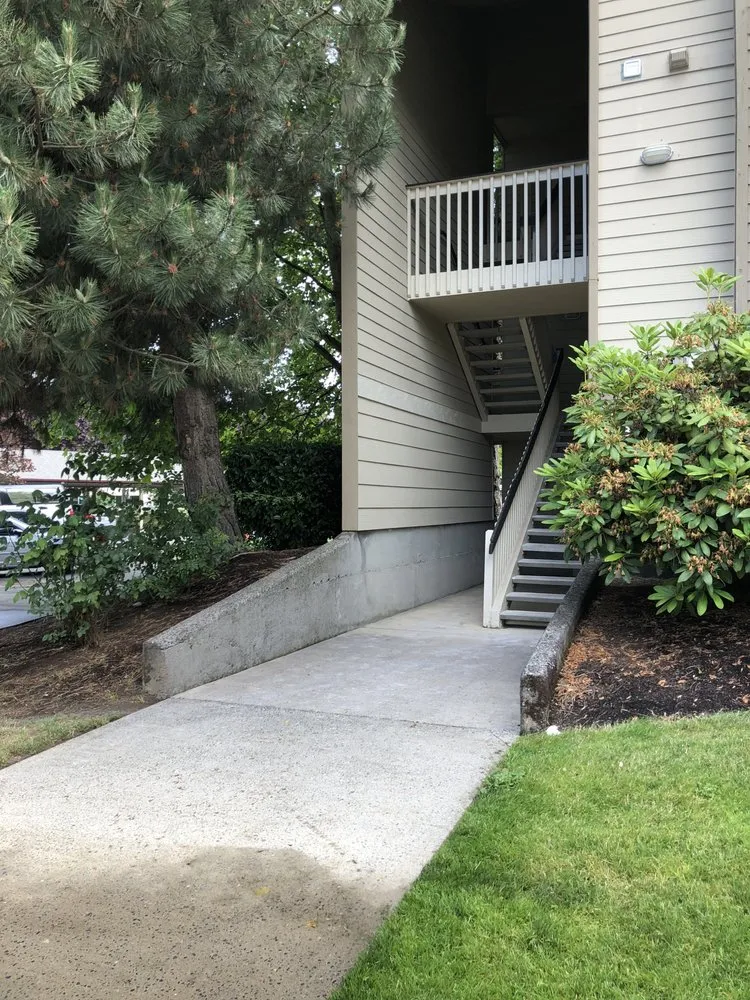 Slide of Linan Construction