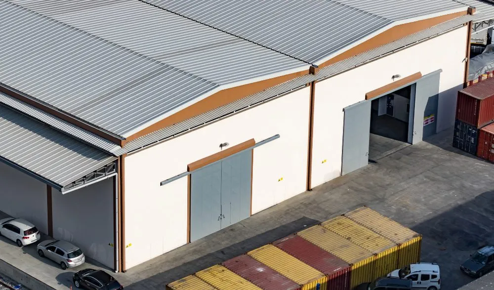 Slide of LINC's Professional Roofing