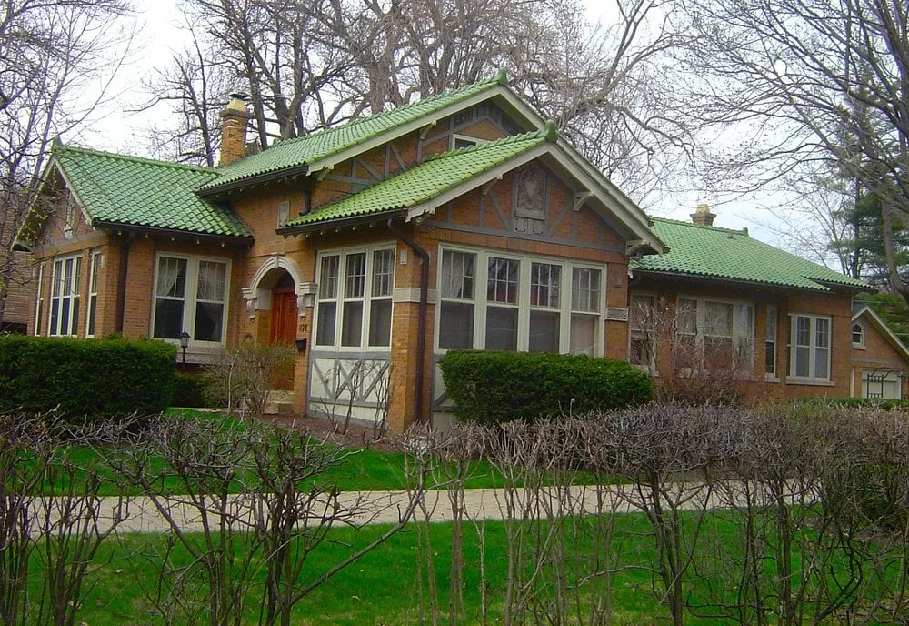 Slide of Lindholm Roofing