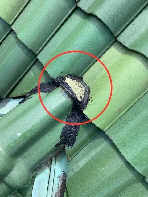 Slide of Lindholm Roofing