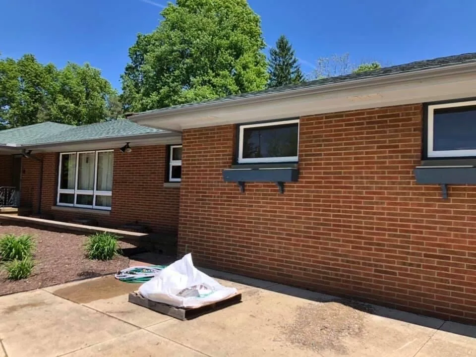 Slide of Lindsey Construction & Design