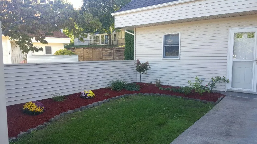 Slide of Lindsey Construction & Design