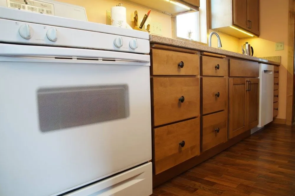 Slide of Lindus Construction