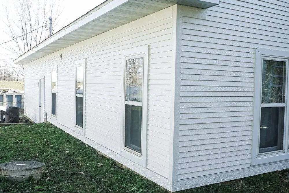 Slide of Lindus Construction