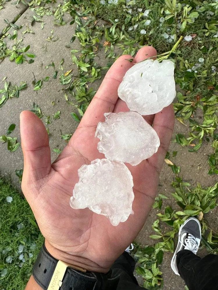 Slide of Linear Roofing