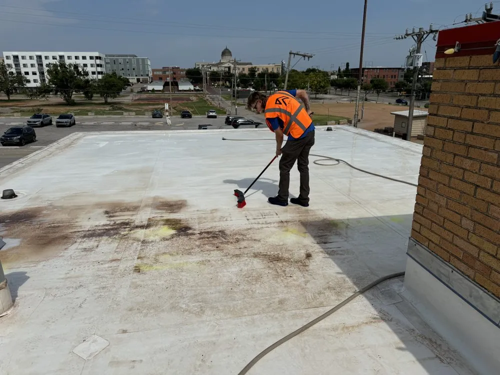Slide of Linnco Roofing and Construction