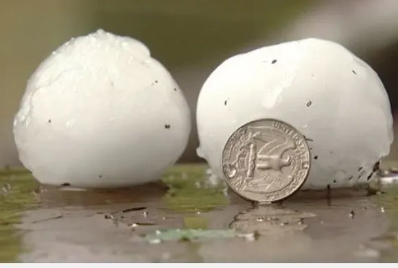 Slide of Lion Roofing & Gutters