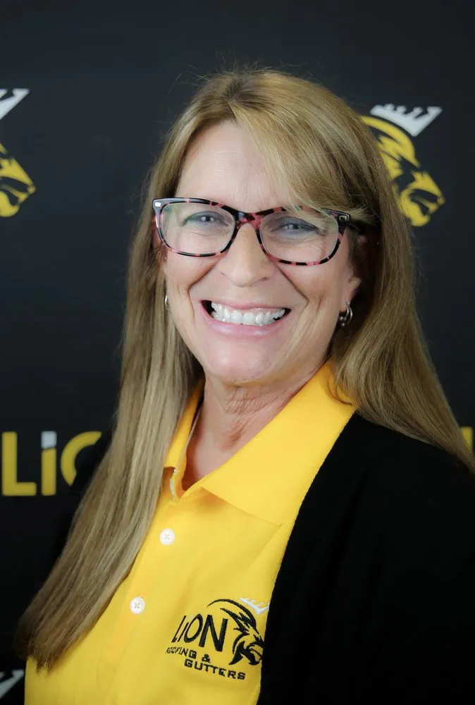 Slide of Lion Roofing & Gutters