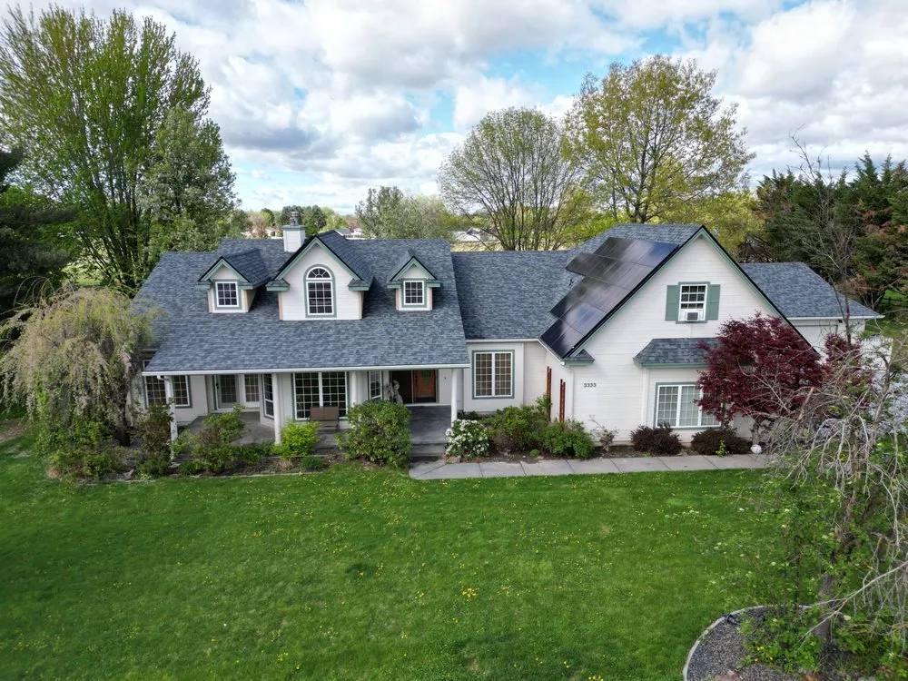 Slide of Lionheart Roofing