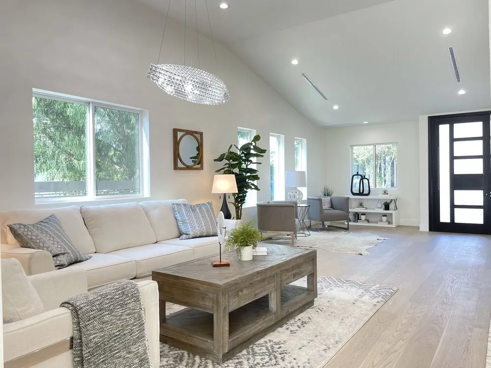 Slide of Lions Investment Group