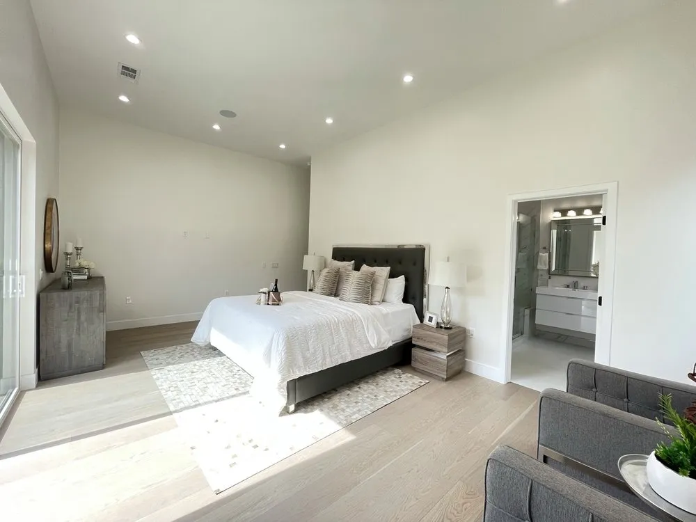 Slide of Lions Investment Group