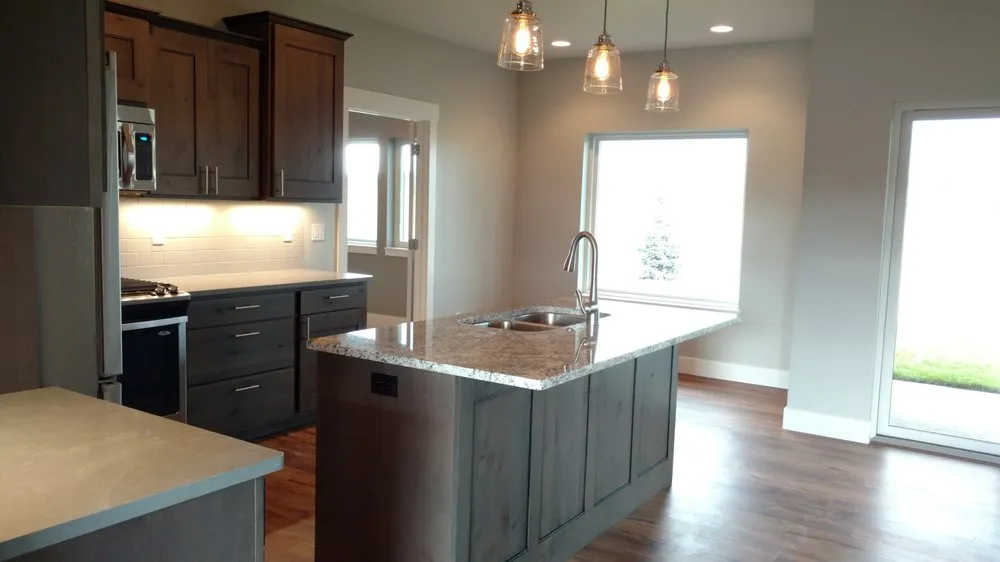 Slide of Lipka Builders