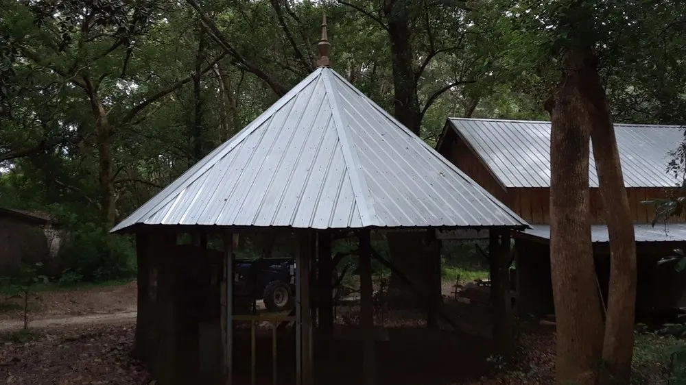 Slide of Liquid Shine Pressure Washing