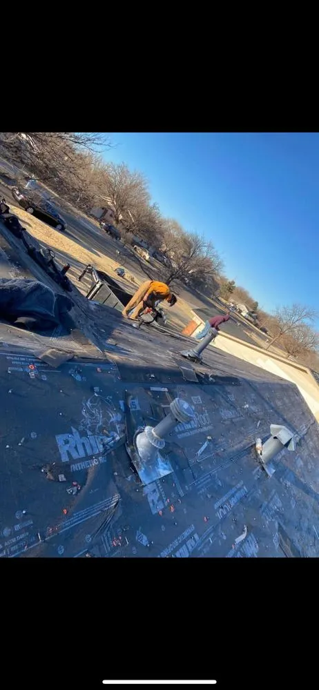 Slide of Lira Roofing