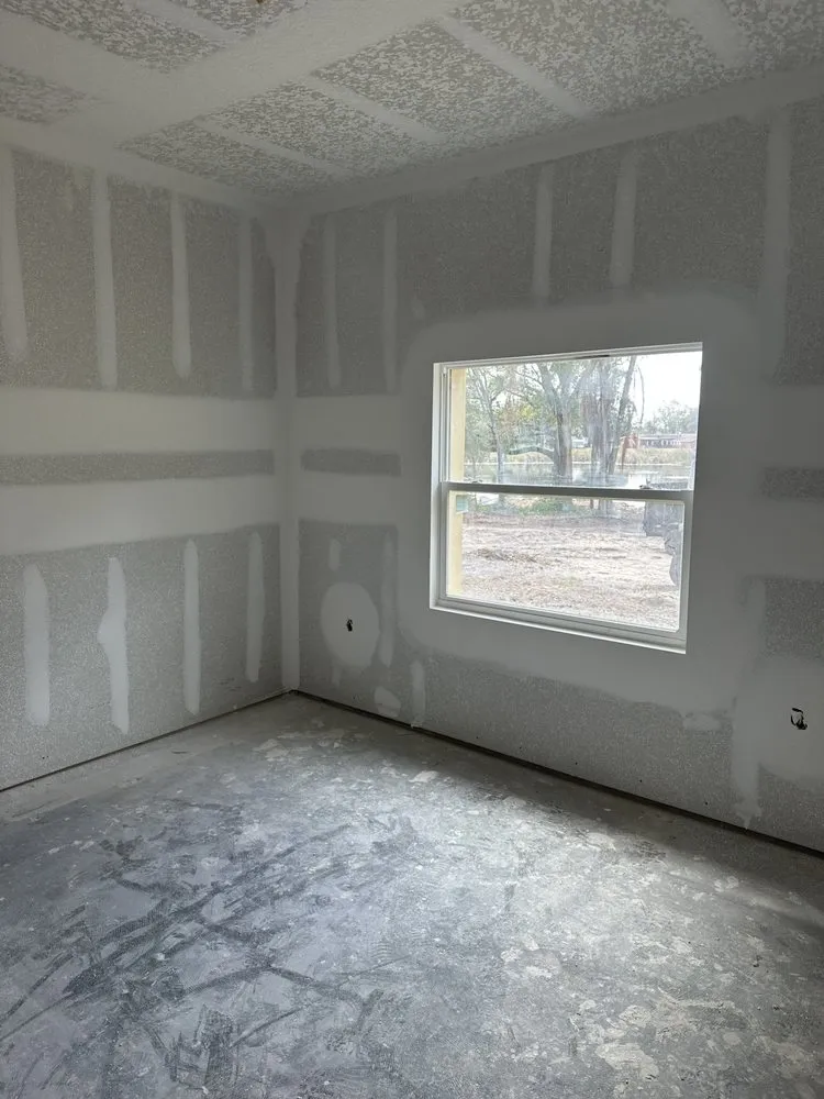 Slide of Lissie’s Roofing and Construction