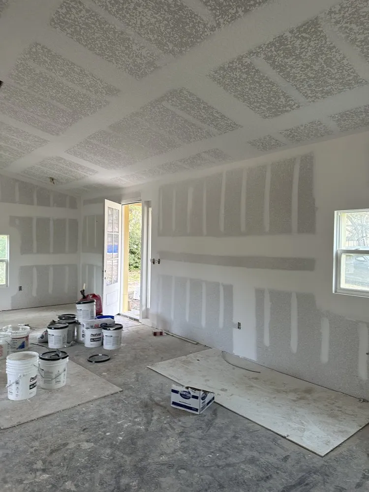 Slide of Lissie’s Roofing and Construction