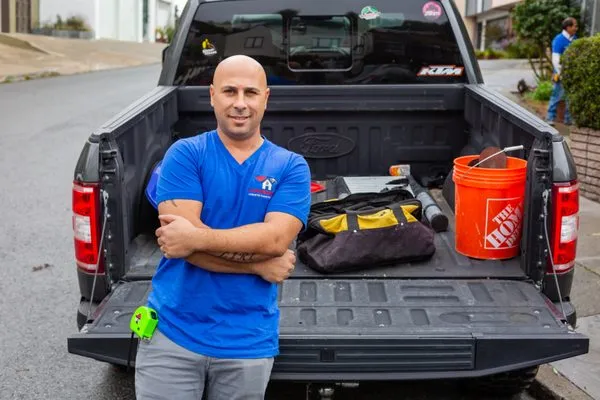 Litor Remodeling Logo