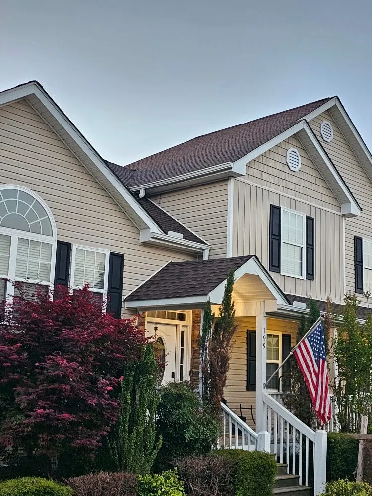 Slide of Little Ds Home Improvements