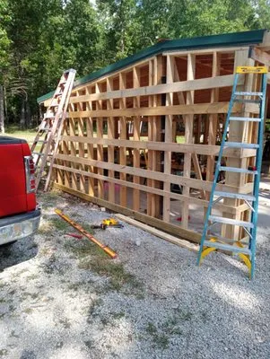 Little Jobs And Repairs Logo