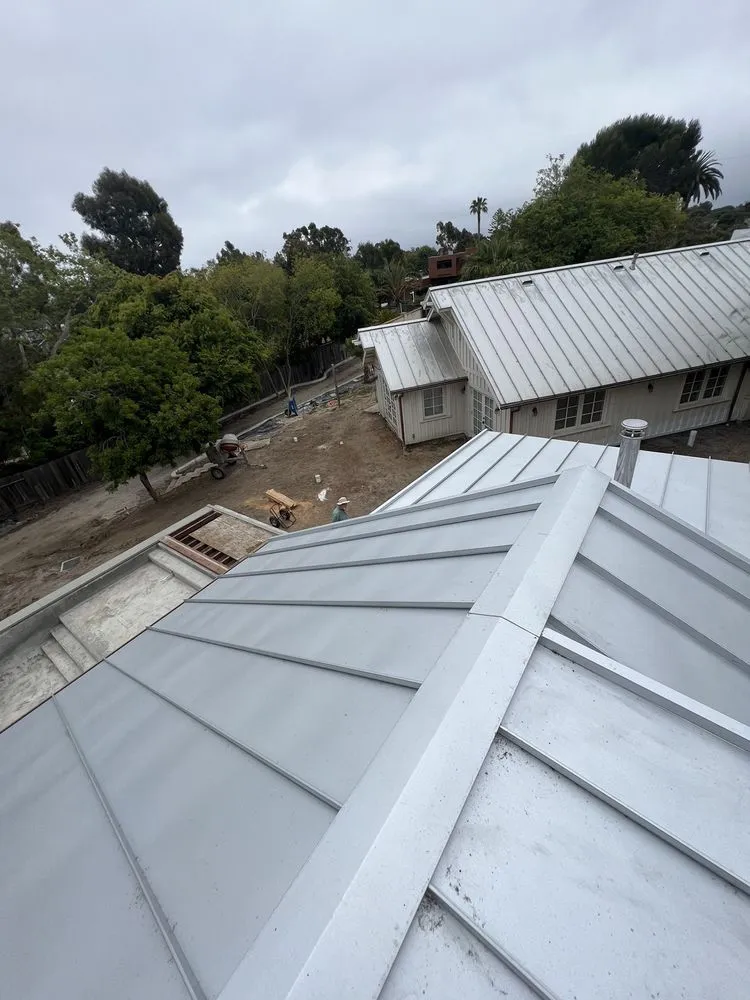 Top-rated roof replacement in San Fernando Valley, CA - Lizama Metal Roofing