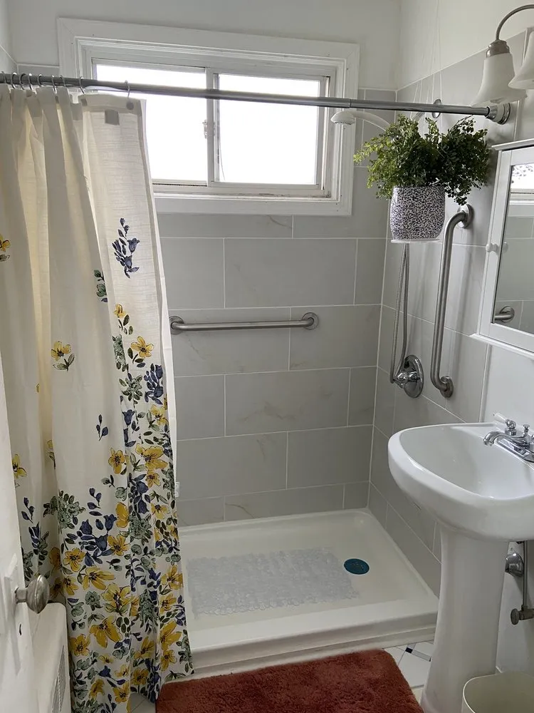 Slide of LJ Construction