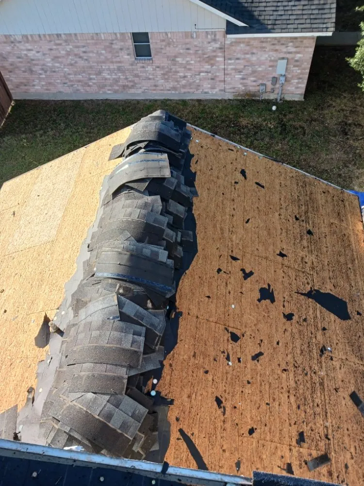 Slide of L&J Gonzalez Roofing