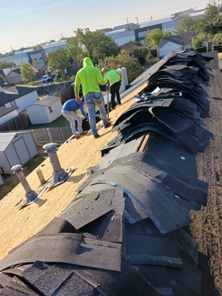 Slide of L&J Gonzalez Roofing