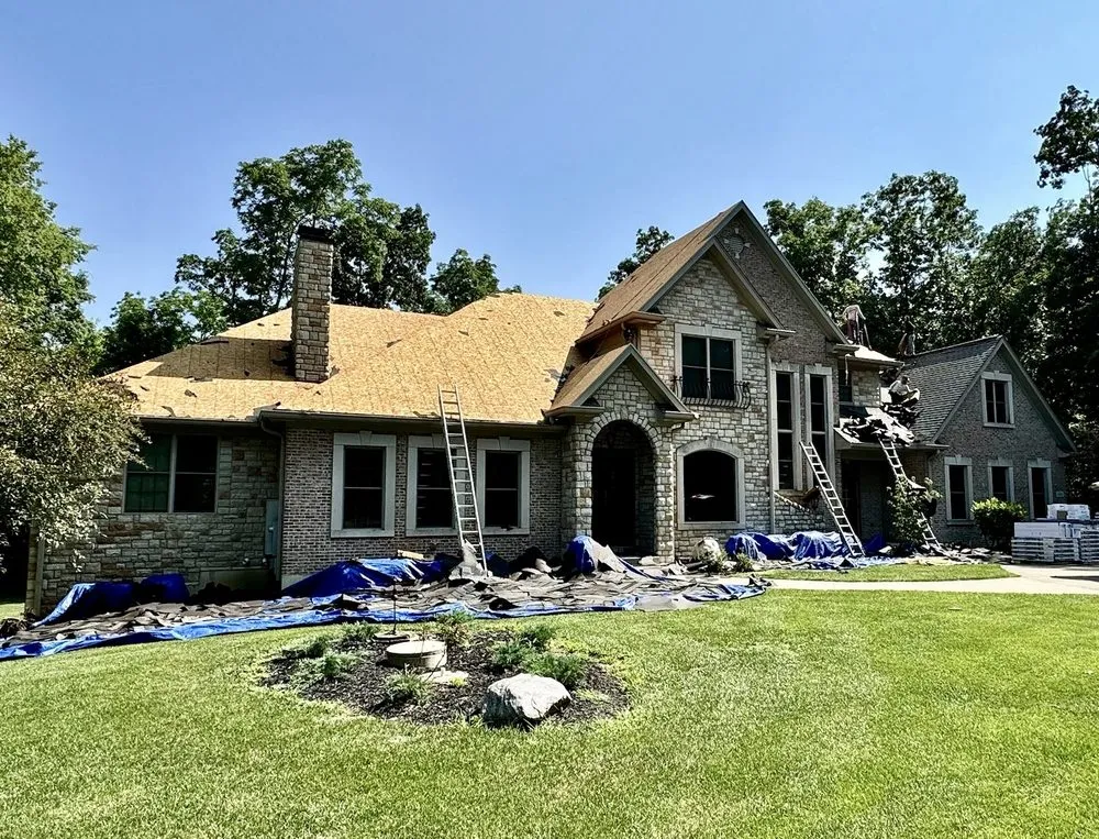 Slide of LJ Roofing & Restoration