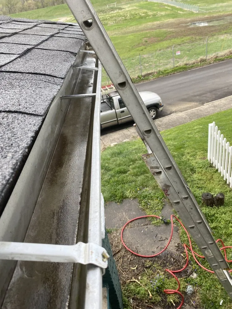 Professional roof repair in Seaman, OH by L&L American Contractor