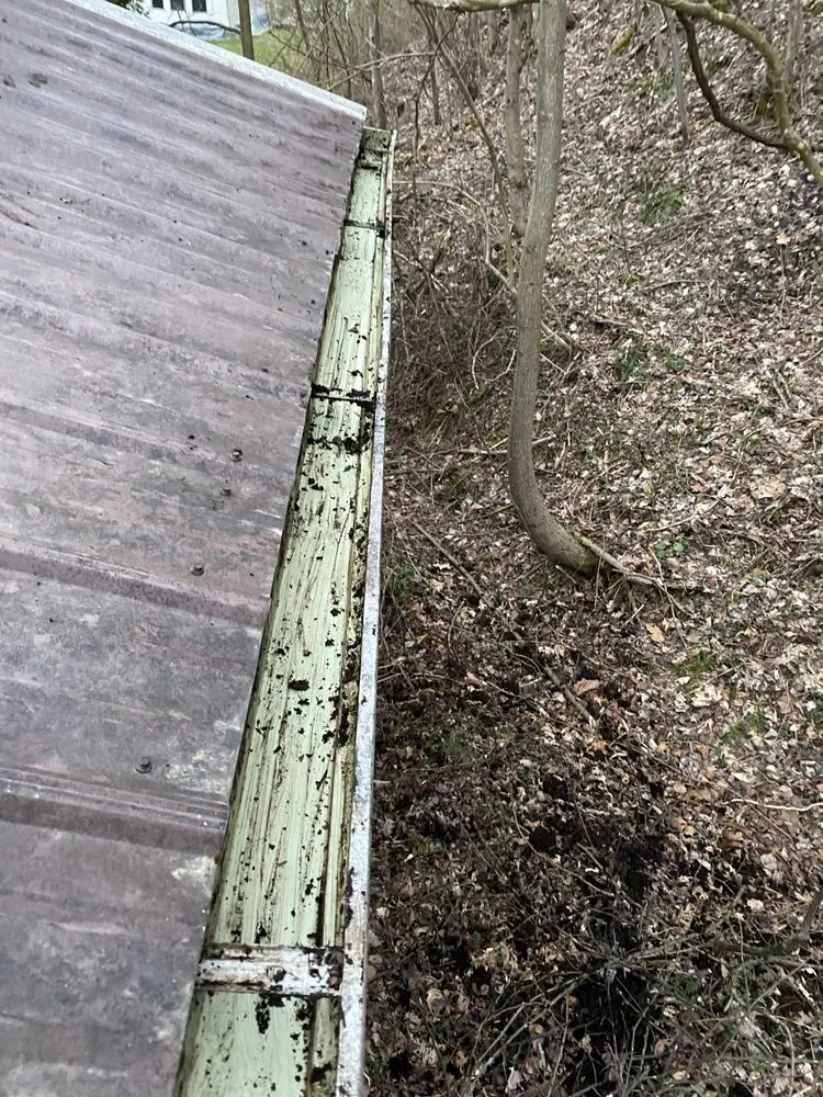 Licensed roof leak repair in Seaman, OH - L&L American Contractor