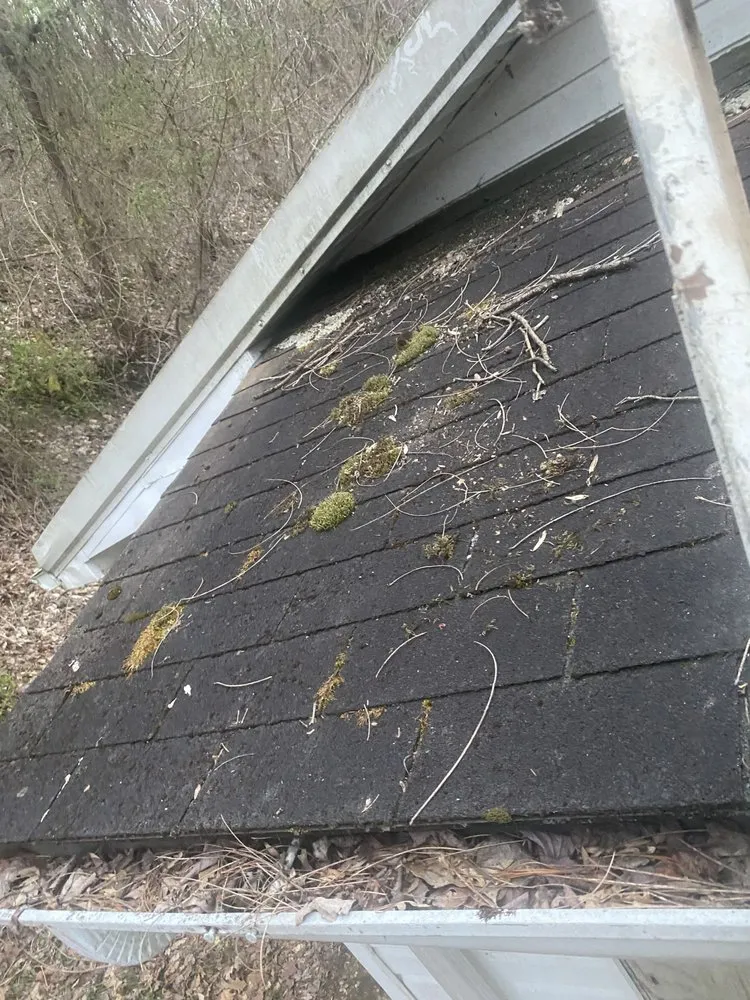 Local residential roofing service for homes across Seaman, OH - L&L American Contractor