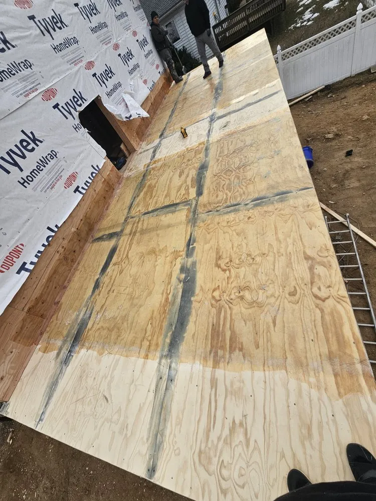 Slide of L&L Contracting